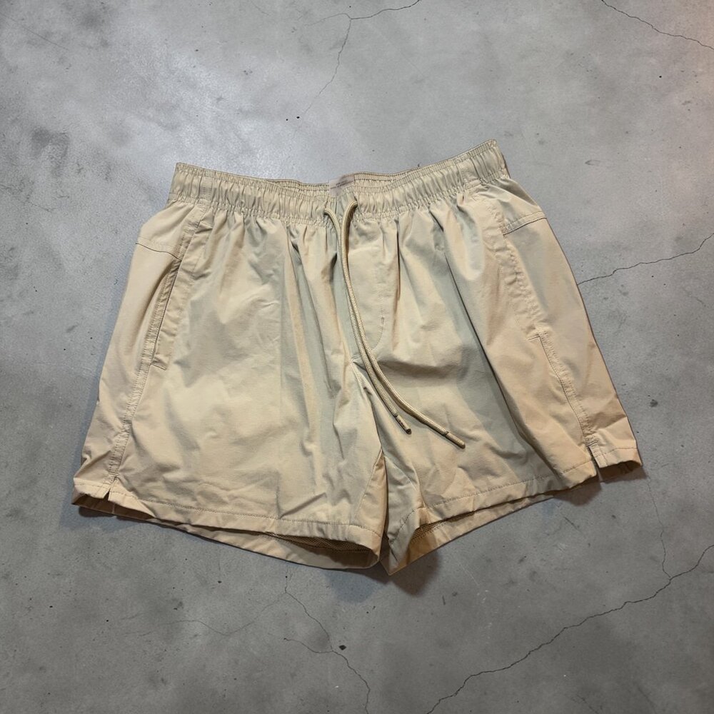 Unbranded Men's Beige Colored Athletic Shorts with Pockets and Drawstring Sz Med